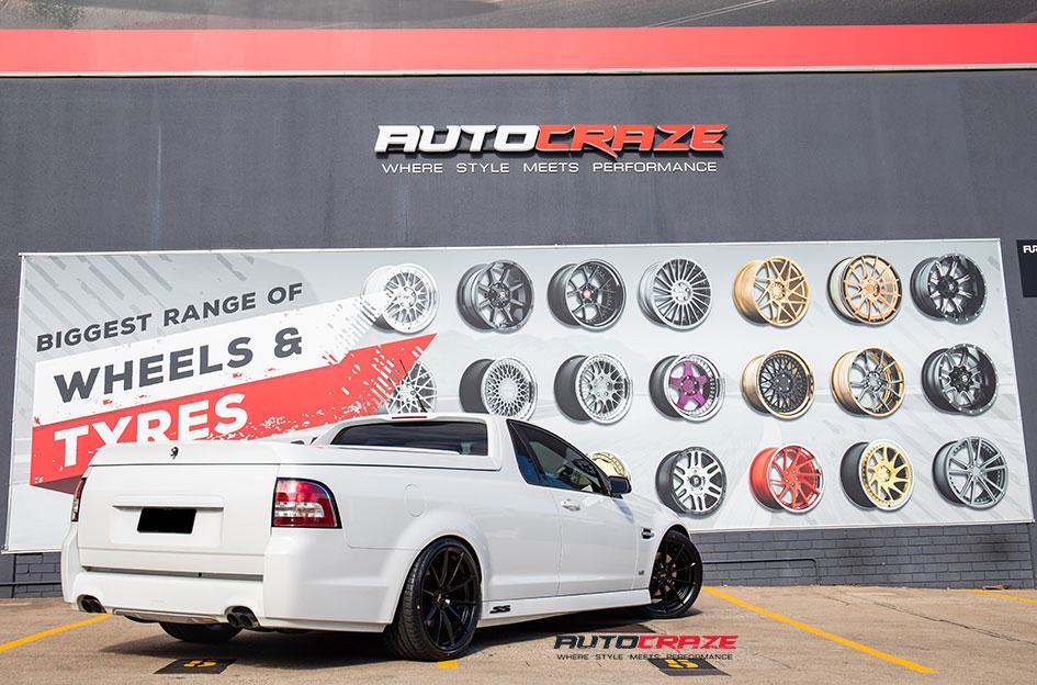 HOLDEN-COMMODORE-SECTOR-SATIN-BLACK
